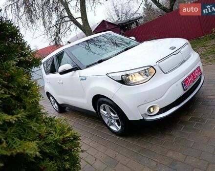 Білий Кіа Soul, об'ємом двигуна 0 л та пробігом 96 тис. км за 5750 $, фото 1 на Automoto.ua