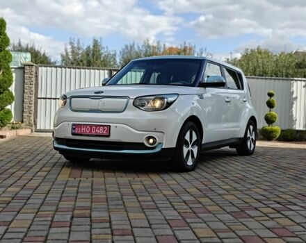 Білий Кіа Soul, об'ємом двигуна 0 л та пробігом 131 тис. км за 6999 $, фото 1 на Automoto.ua