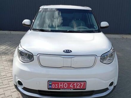Кіа Soul 2015 у Миколаєві на Automoto.ua Білий Кіа Soul, об'ємом двигуна 0 л та пробігом 98 тис. км за 6800 $, фото 1 на Automoto.ua