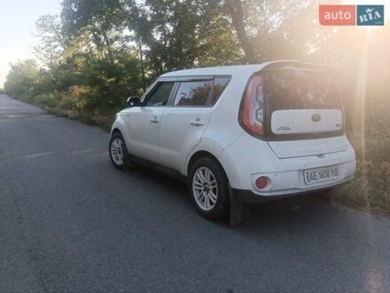 Білий Кіа Soul, об'ємом двигуна 0 л та пробігом 220 тис. км за 12500 $, фото 1 на Automoto.ua