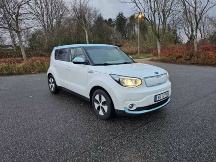 Білий Кіа Soul, об'ємом двигуна 0 л та пробігом 59 тис. км за 7300 $, фото 1 на Automoto.ua