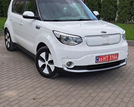Белый Киа Soul, объемом двигателя 0 л и пробегом 120 тыс. км за 8500 $, фото 1 на Automoto.ua