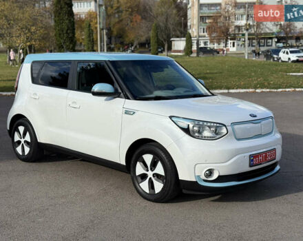 Белый Киа Soul, объемом двигателя 0 л и пробегом 149 тыс. км за 6950 $, фото 1 на Automoto.ua