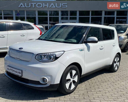 Белый Киа Soul, объемом двигателя 0 л и пробегом 132 тыс. км за 7999 $, фото 1 на Automoto.ua