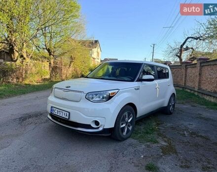 Белый Киа Soul, объемом двигателя 0 л и пробегом 124 тыс. км за 7000 $, фото 1 на Automoto.ua
