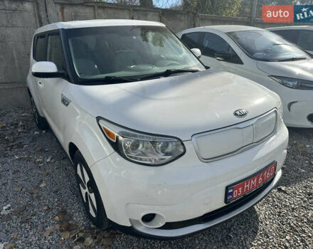 Киа Soul 2016 в Одессе на Automoto.ua Белый Киа Soul, объемом двигателя 0 л и пробегом 112 тыс. км за 7300 $, фото 1 на Automoto.ua