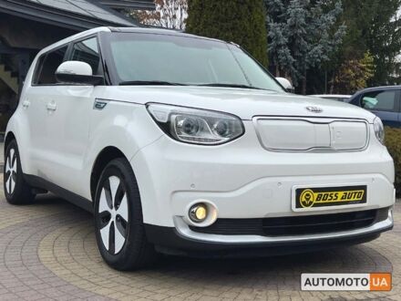Білий Кіа Soul, об'ємом двигуна 27 л та пробігом 130 тис. км за 8500 $, фото 1 на Automoto.ua