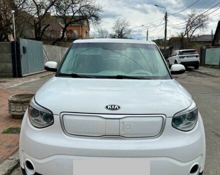 Білий Кіа Soul, об'ємом двигуна 0 л та пробігом 100 тис. км за 6000 $, фото 1 на Automoto.ua