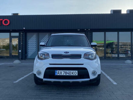 Белый Киа Soul, объемом двигателя 2 л и пробегом 195 тыс. км за 8600 $, фото 1 на Automoto.ua