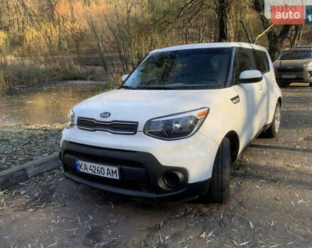 Белый Киа Soul, объемом двигателя 1.59 л и пробегом 73 тыс. км за 11000 $, фото 1 на Automoto.ua