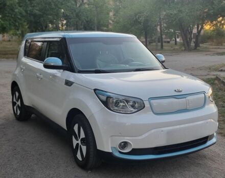 Білий Кіа Soul, об'ємом двигуна 0 л та пробігом 111 тис. км за 7500 $, фото 1 на Automoto.ua
