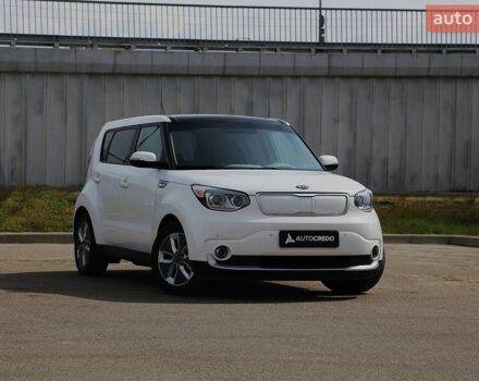 Белый Киа Soul, объемом двигателя 0 л и пробегом 73 тыс. км за 9600 $, фото 1 на Automoto.ua