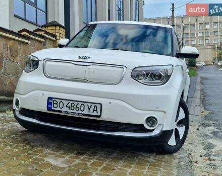 Белый Киа Soul, объемом двигателя 0 л и пробегом 183 тыс. км за 10700 $, фото 1 на Automoto.ua