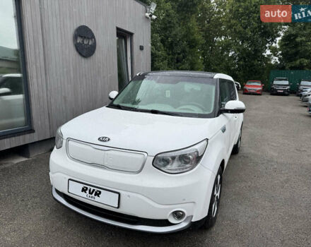 Белый Киа Soul, объемом двигателя 0 л и пробегом 110 тыс. км за 10300 $, фото 1 на Automoto.ua