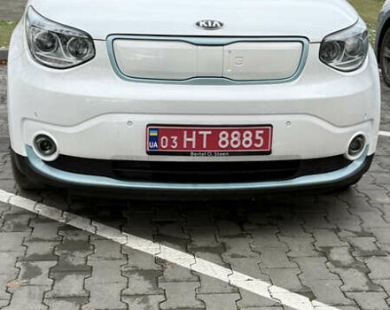 Белый Киа Soul, объемом двигателя 0 л и пробегом 172 тыс. км за 5850 $, фото 1 на Automoto.ua