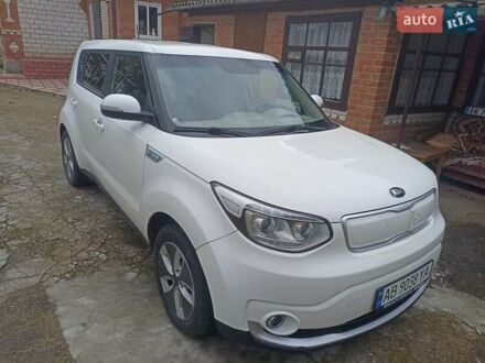 Киа Soul 2017 в Тростянце на Automoto.ua Белый Киа Soul, объемом двигателя 0 л и пробегом 118 тыс. км за 10900 $, фото 1 на Automoto.ua