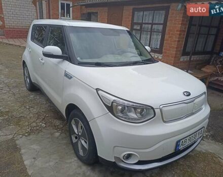 Киа Soul 2017 в Тростянце на Automoto.ua Белый Киа Soul, объемом двигателя 0 л и пробегом 118 тыс. км за 10900 $, фото 1 на Automoto.ua