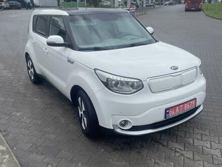 Белый Киа Soul, объемом двигателя 0 л и пробегом 101 тыс. км за 11900 $, фото 1 на Automoto.ua