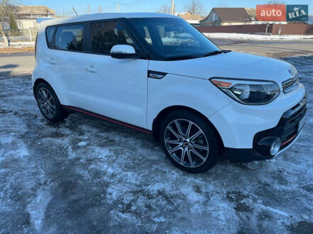 Белый Киа Soul, объемом двигателя 1.6 л и пробегом 37 тыс. км за 11990 $, фото 1 на Automoto.ua