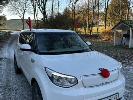 Білий Кіа Soul, об'ємом двигуна 0 л та пробігом 88 тис. км за 9000 $, фото 1 на Automoto.ua