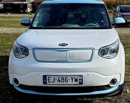 Белый Киа Soul, объемом двигателя 0 л и пробегом 125 тыс. км за 6800 $, фото 1 на Automoto.ua