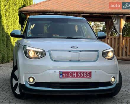 Білий Кіа Soul, об'ємом двигуна 0 л та пробігом 99 тис. км за 8700 $, фото 1 на Automoto.ua