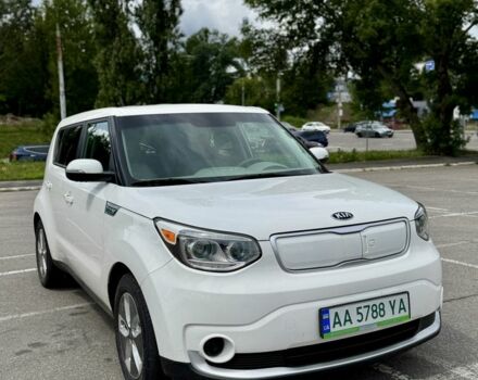 Белый Киа Soul, объемом двигателя 0 л и пробегом 70 тыс. км за 11900 $, фото 1 на Automoto.ua