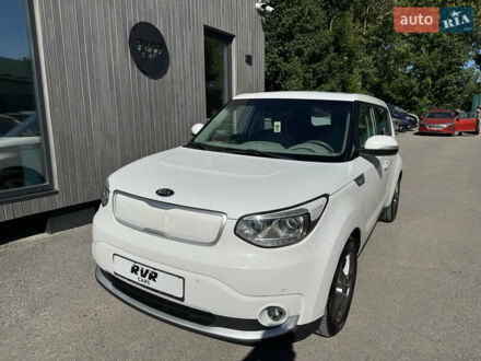 Білий Кіа Soul, об'ємом двигуна 0 л та пробігом 129 тис. км за 10300 $, фото 1 на Automoto.ua