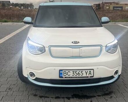 Белый Киа Soul, объемом двигателя 0 л и пробегом 100 тыс. км за 11500 $, фото 1 на Automoto.ua