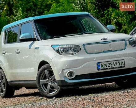 Белый Киа Soul, объемом двигателя 0 л и пробегом 112 тыс. км за 10999 $, фото 1 на Automoto.ua