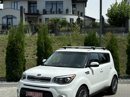 Білий Кіа Soul, об'ємом двигуна 2 л та пробігом 116 тис. км за 10700 $, фото 1 на Automoto.ua