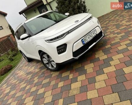 Белый Киа Soul, объемом двигателя 0 л и пробегом 70 тыс. км за 16200 $, фото 1 на Automoto.ua
