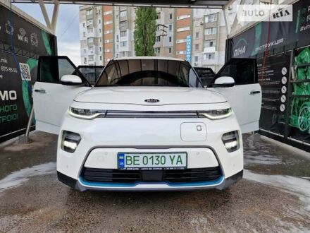 Білий Кіа Soul, об'ємом двигуна 0 л та пробігом 93 тис. км за 24300 $, фото 1 на Automoto.ua