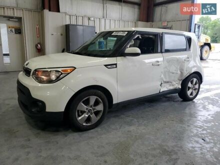 Белый Киа Soul, объемом двигателя 1.6 л и пробегом 110 тыс. км за 3000 $, фото 1 на Automoto.ua