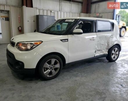 Білий Кіа Soul, об'ємом двигуна 1.6 л та пробігом 110 тис. км за 3000 $, фото 1 на Automoto.ua