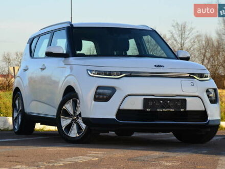 Белый Киа Soul, объемом двигателя 0 л и пробегом 87 тыс. км за 16150 $, фото 1 на Automoto.ua