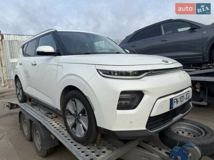 Белый Киа Soul, объемом двигателя 0 л и пробегом 146 тыс. км за 17800 $, фото 1 на Automoto.ua