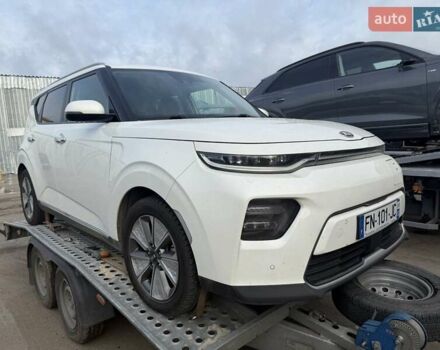 Белый Киа Soul, объемом двигателя 0 л и пробегом 146 тыс. км за 17800 $, фото 1 на Automoto.ua