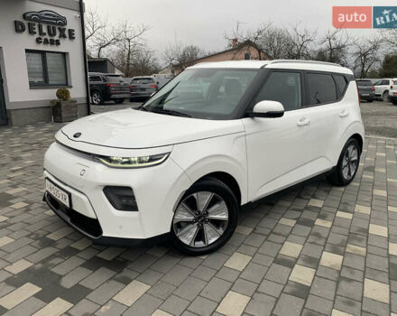 Белый Киа Soul, объемом двигателя 0 л и пробегом 153 тыс. км за 15999 $, фото 1 на Automoto.ua