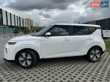 Киа Soul 2021 в Хмельницком на Automoto.ua Белый Киа Soul, объемом двигателя 0 л и пробегом 70 тыс. км за 18500 $, фото 1 на Automoto.ua