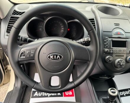 Бежевый Киа Soul, объемом двигателя 1.6 л и пробегом 289 тыс. км за 6690 $, фото 16 на Automoto.ua
