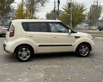 Бежевый Киа Soul, объемом двигателя 1.6 л и пробегом 289 тыс. км за 6690 $, фото 7 на Automoto.ua