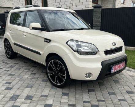 Бежевий Кіа Soul, об'ємом двигуна 1.6 л та пробігом 230 тис. км за 5700 $, фото 12 на Automoto.ua