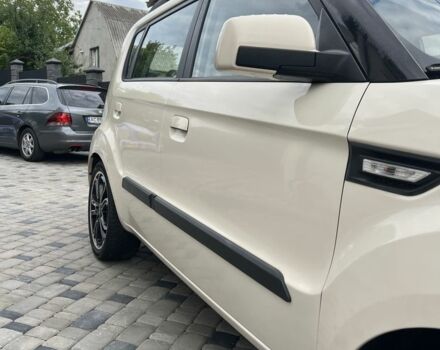 Бежевий Кіа Soul, об'ємом двигуна 1.6 л та пробігом 230 тис. км за 5700 $, фото 9 на Automoto.ua