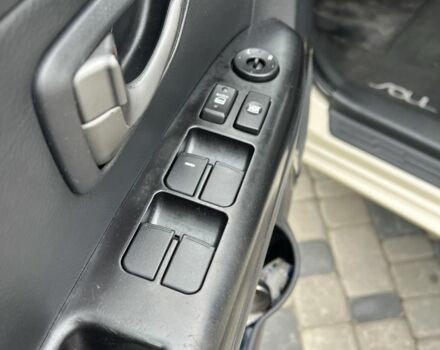 Бежевий Кіа Soul, об'ємом двигуна 1.6 л та пробігом 230 тис. км за 5700 $, фото 3 на Automoto.ua