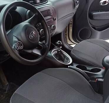 Бежевый Киа Soul, объемом двигателя 1.6 л и пробегом 144 тыс. км за 11000 $, фото 5 на Automoto.ua