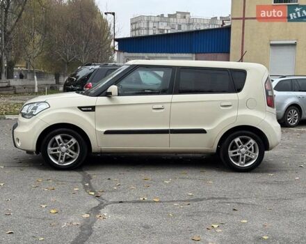 Бежевый Киа Soul, объемом двигателя 1.6 л и пробегом 289 тыс. км за 6690 $, фото 3 на Automoto.ua