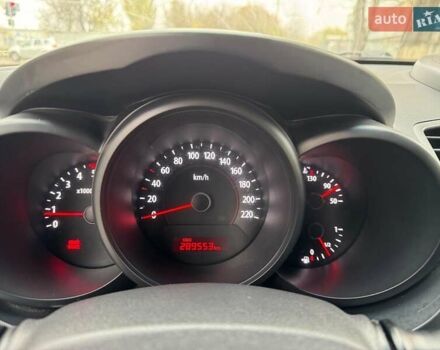 Бежевый Киа Soul, объемом двигателя 1.6 л и пробегом 289 тыс. км за 6690 $, фото 17 на Automoto.ua