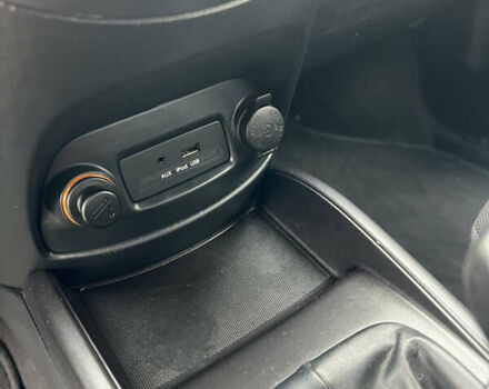Бежевий Кіа Soul, об'ємом двигуна 0 л та пробігом 230 тис. км за 5700 $, фото 18 на Automoto.ua