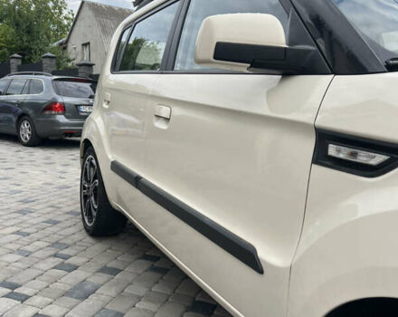 Бежевий Кіа Soul, об'ємом двигуна 0 л та пробігом 230 тис. км за 5700 $, фото 6 на Automoto.ua